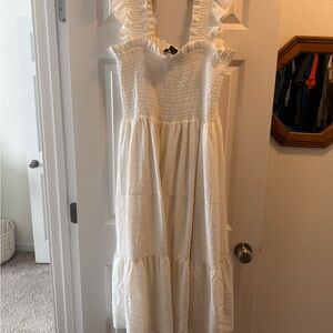 Elegant White Maxi Dress